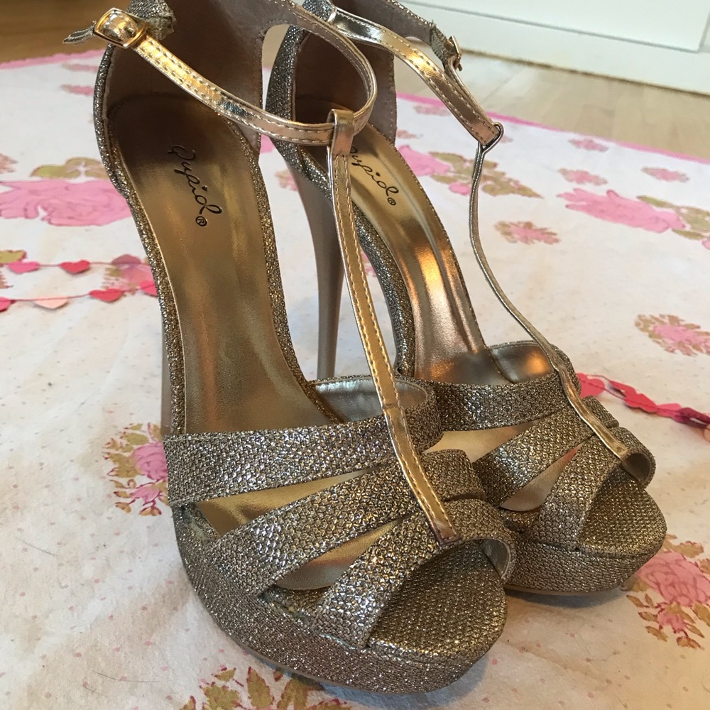 Qupid sparkly platform heels